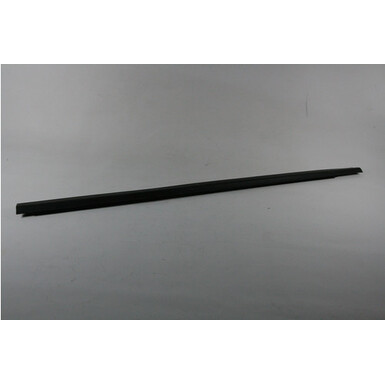 Уплотнитель стекла правой двери A13-6107020 CHERY BONUS